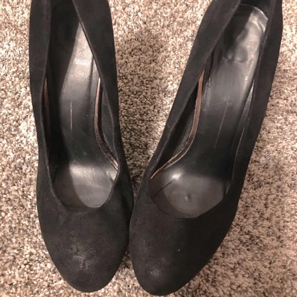 Black suede platform heels,almond shaped toe